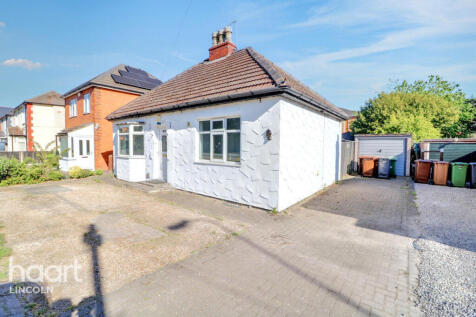 4 bedroom detached bungalow for sale