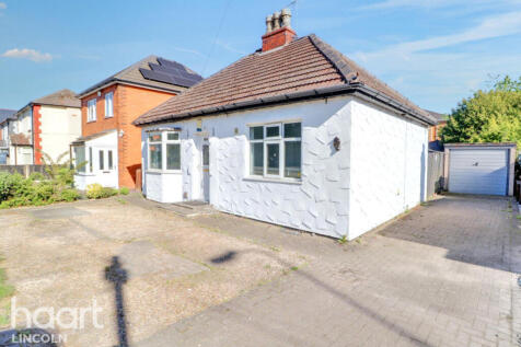 Bunkers Hill, Lincoln 4 bed detached bungalow for sale