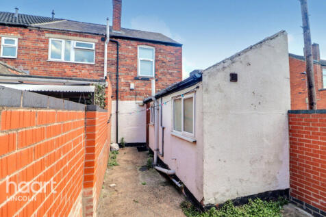 St Andrews Street, Lincoln 2 bed terraced house for sale