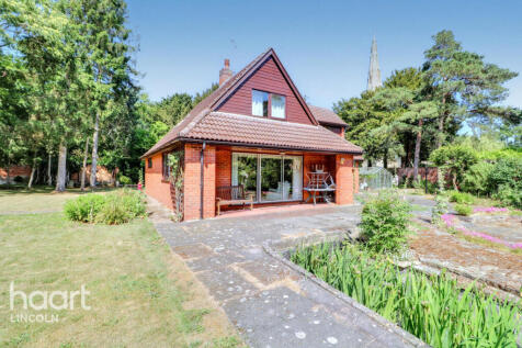 Church Lane, Carlton on Trent 4 bed detached house for sale