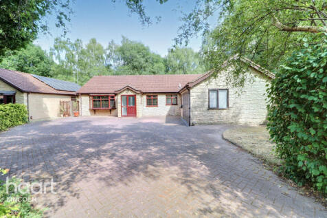 Sandtoft Close, Lincoln 3 bed detached bungalow for sale