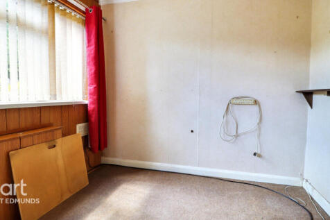 Kirkstead Road, Bury St Edmunds 4 bed semi