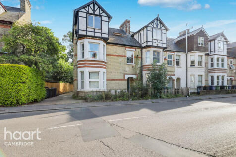 Top Flat, Beaconsfield Terrace... Studio for sale