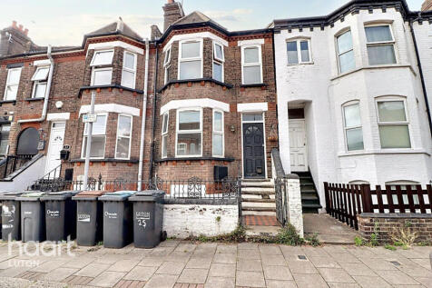 Clarendon Road, Luton 1 bed maisonette for sale