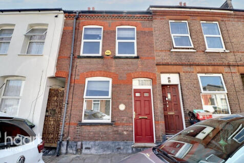 Highbury Road, Luton 2 bed terraced house for sale