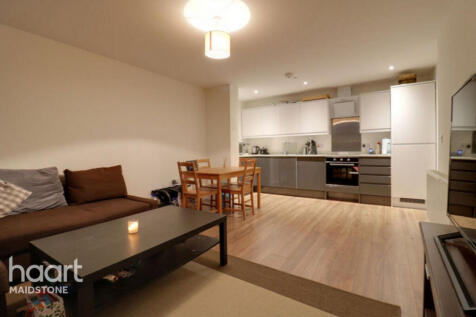 Lower Stone Street, Maidstone 2 bed apartment for sale