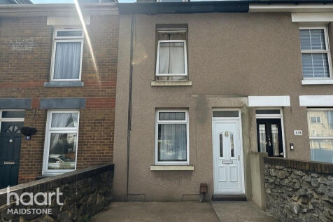 Tonbridge Road, Maidstone 3 bed terraced house for sale