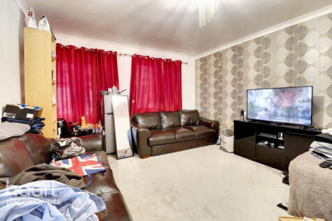 Innholder Court, Milton Keynes 3 bed end of terrace house for sale