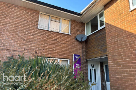 Brook Estate, Monmouth 4 bed terraced house for sale