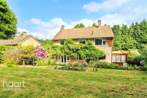 Chiltern Close, Haslemere 4 bed detached house for sale