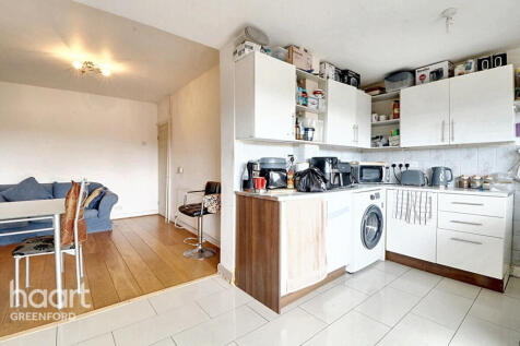 Allenby Road, Southall 3 bed terraced house for sale