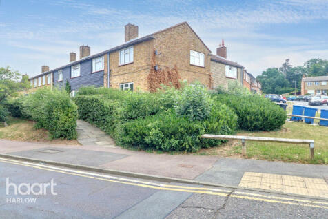 Spring Hills, Harlow 2 bed flat for sale