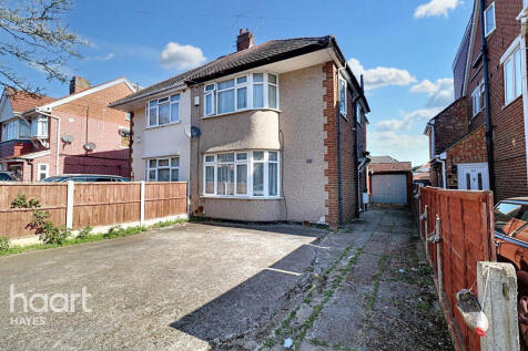 4 bedroom semi-detached house for sale