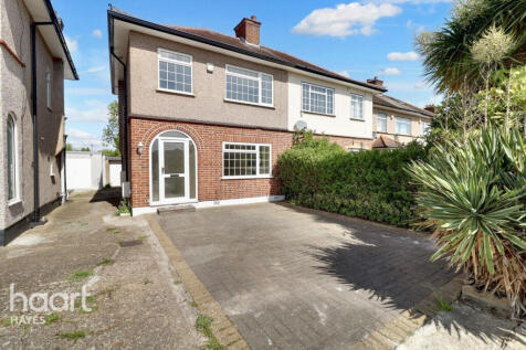 2 bedroom semi-detached house for sale