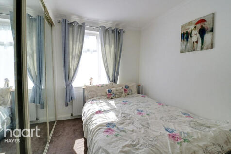 Botwell Crescent, Hayes 2 bed maisonette for sale