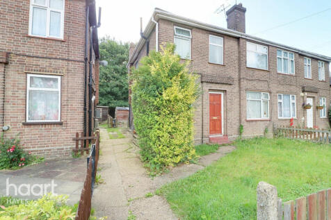 2 bedroom maisonette for sale