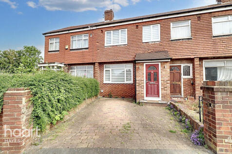 Cranford Drive, Hayes 3 bed terraced house for sale