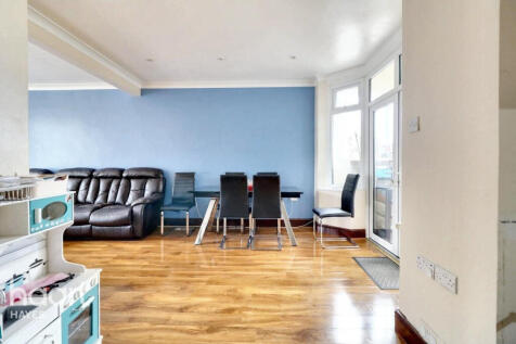 7 bedroom semi-detached house for sale