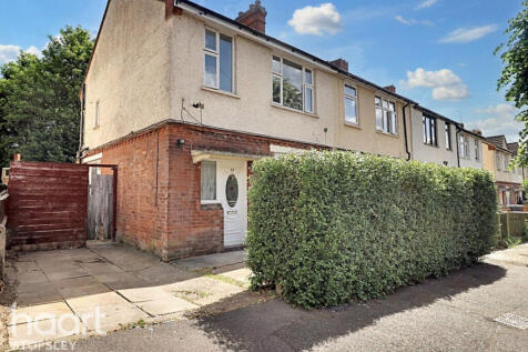 Brooms Road, Luton 3 bed end of terrace house for sale