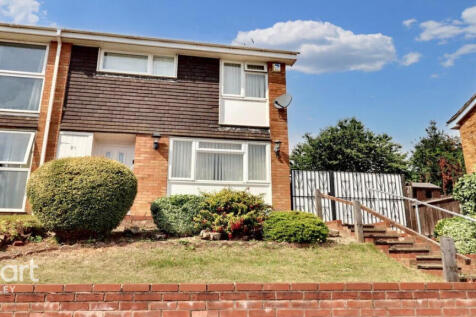Buchanan Drive, Luton 3 bed end of terrace house for sale