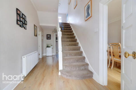 Parkstone Avenue, Hornchurch 8 bed detached house for sale