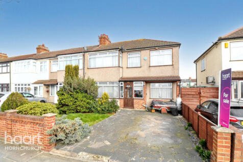 Upper Rainham Road, Hornchurch 4 bed end of terrace house for sale