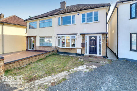 Dury Falls Close, Hornchurch 3 bed semi