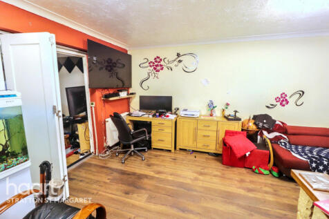 Chesford Close, Swindon 3 bed terraced house for sale