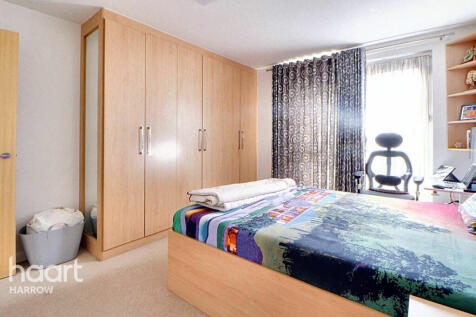 Harrow & Wealdstone 2 bed apartment for sale
