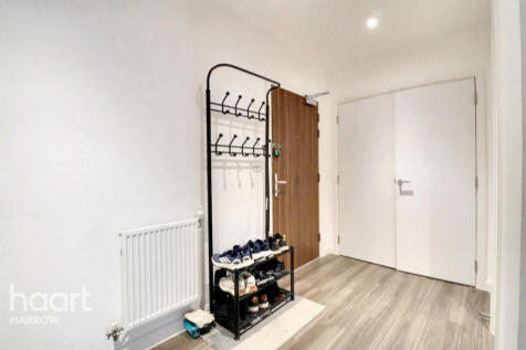 1 Lacey Drive, EDGWARE 1 bed apartment for sale