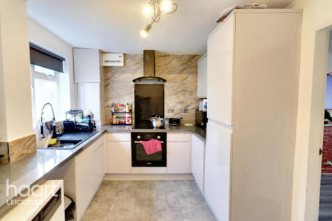 Gilmorton Avenue, Leicester 2 bed semi