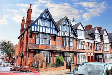 St James Road, Leicester 4 bed terraced house for sale