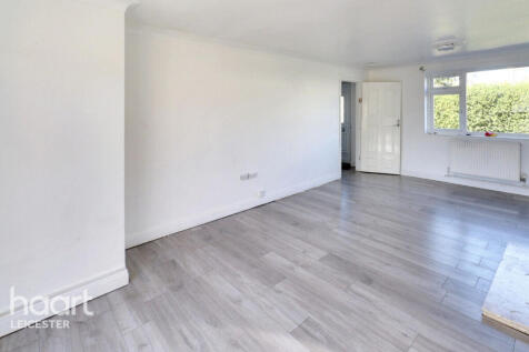 Fastnet Road, Leicester 3 bed terraced house for sale