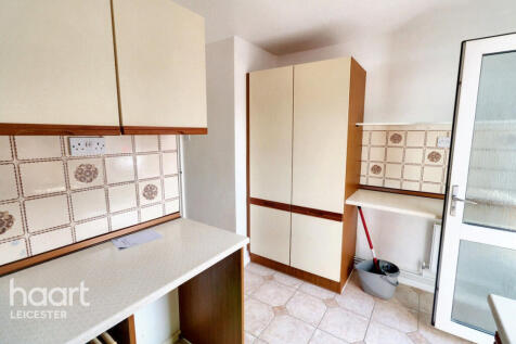 Winterton Close, Leicester 2 bed detached bungalow for sale