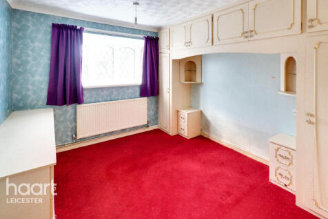 Lindum Close, Leicester 3 bed detached bungalow for sale