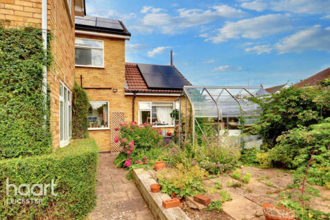 Brocks Hill Drive, Leicester 4 bed detached house for sale