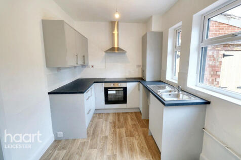 Green Lane Road, Leicester 2 bed terraced house for sale