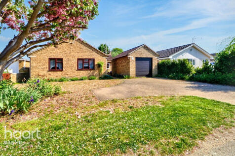 Unwins Lane, Over 3 bed detached bungalow for sale
