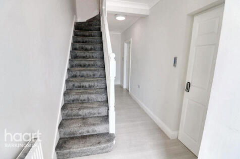New North Road, Hainault 6 bed terraced house for sale