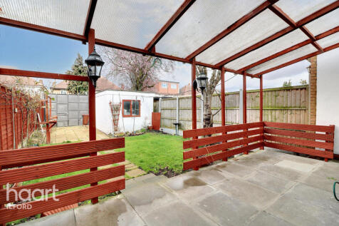 Perth Road, Ilford 3 bed terraced house for sale
