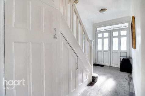 Perth Road, Ilford 3 bed terraced house for sale