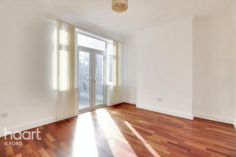 Cambridge Road, Ilford 4 bed terraced house for sale