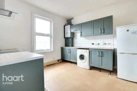 Endsleigh Gardens, Ilford 2 bed flat for sale