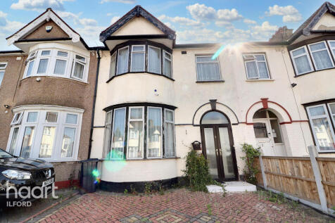 South Park Road, Ilford 3 bed terraced house for sale