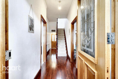 Balfour Road, Ilford 4 bed end of terrace house for sale