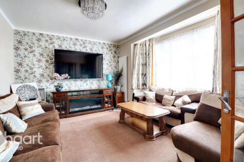 The Drive, Ilford 7 bed end of terrace house for sale