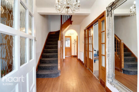 The Drive, Ilford 7 bed end of terrace house for sale