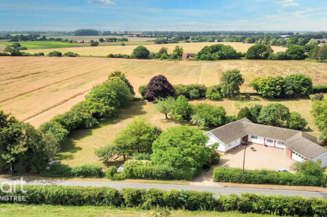 Wix Road, Bradfield, Manningtree, Essex 5 bed detached bungalow for sale