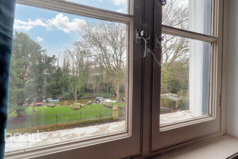 9 bedroom detached house for sale