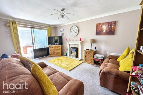2 bedroom semi-detached bungalow for sale